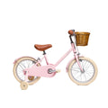 Vélo enfant Bebikeen 16 pouces rose léger, 4 à 6 ans, profil droit équipé de roues stabilisatrices et panier en osier naturel.